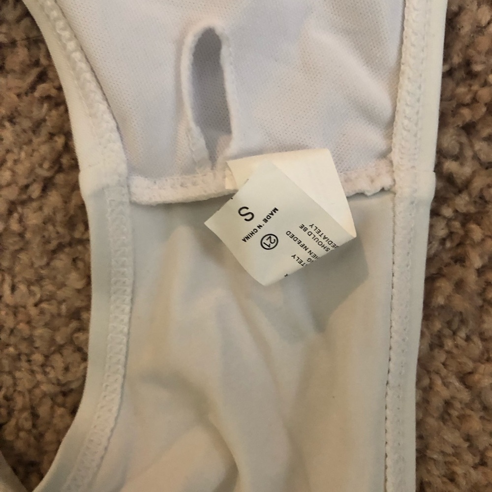 White Bikini - Picture 8 of 8